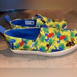 New TOMS Tiny Alpargata shoes- Tropical Frogs